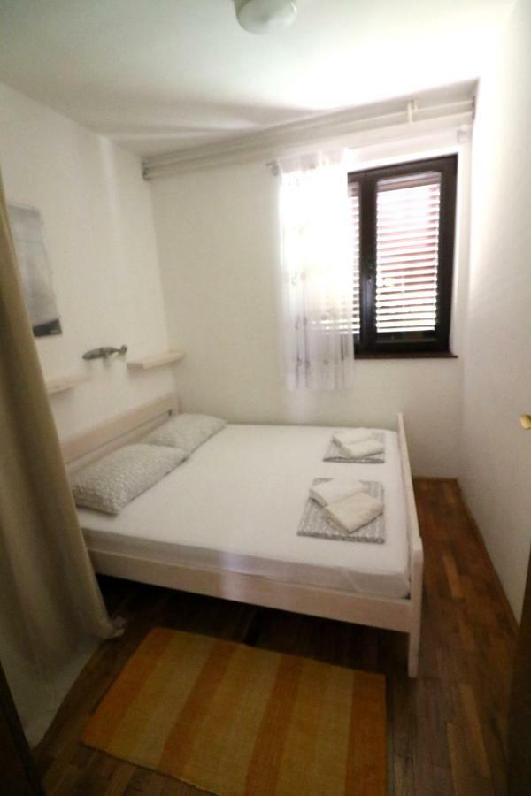 Apartment Draga 17 Njivice Extérieur photo